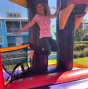 Meet your Posher, Lori